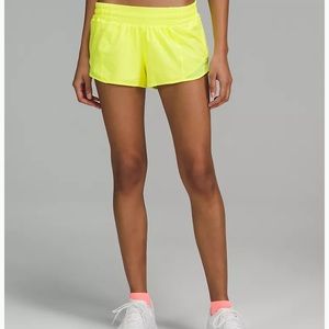 Lululemon Hotty Hot 4” Shorts in Electric Lemon
